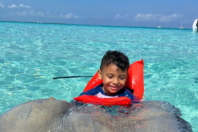 Avoid the crowd book your Private Stingraycity Charter today - Safety, children, and the level of activity