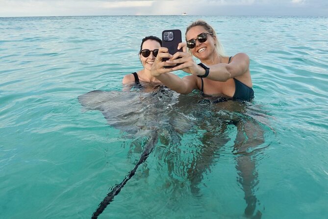 Grand Cayman Catamaran Tour to Stingray City and Rum Point - Tips for making the outing better