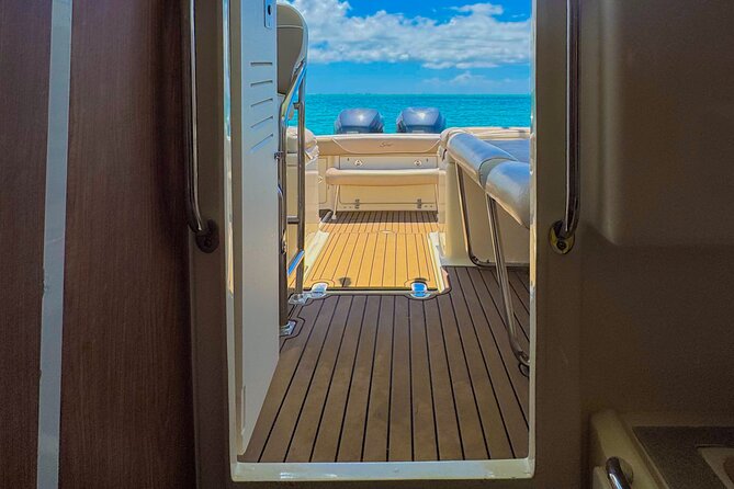 Grand Cayman Private Custom Boating Adventure - Kaibo combines a marina and meal break