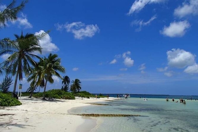 Half Day Private Boat Charter in Grand Cayman - A beach restaurant can replace a water stop