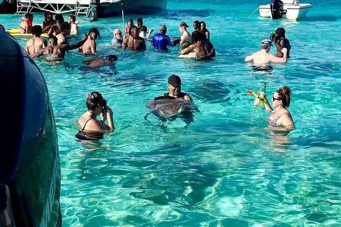 Private Half Day Boat Tour, 3 locations of your choice - What Captain Humberto adds to the trip