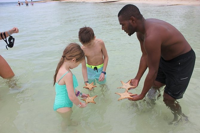 Private Half Day Stingray City, Snorkeling and Starfish Beach Tour - Coral Gardens in 8 to 10 feet of water