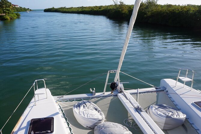Private Luxury Catamaran Tour to Stingray City and Snorkel - What the private boat includes