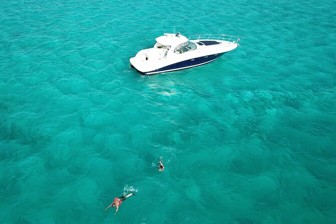 Private Luxury HalfDay w/Jetski Stingray City, Snorkeling & Starfish Beach Tour - The crew and the family factor