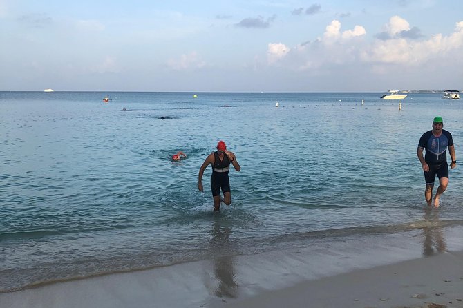 Private Swim Lesson or Triathlon Training on Seven Mile Beach! - A one-hour session shaped around your goals