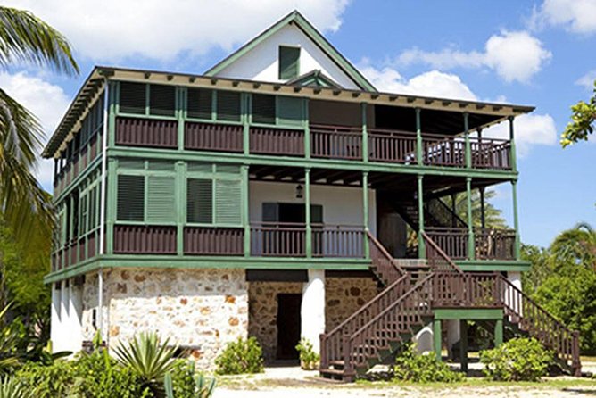 Queen Elizabeth II Botanic Park and Pedro St James Castle Tour in Grand Cayman - The drive from George Town matters more than it first appears
