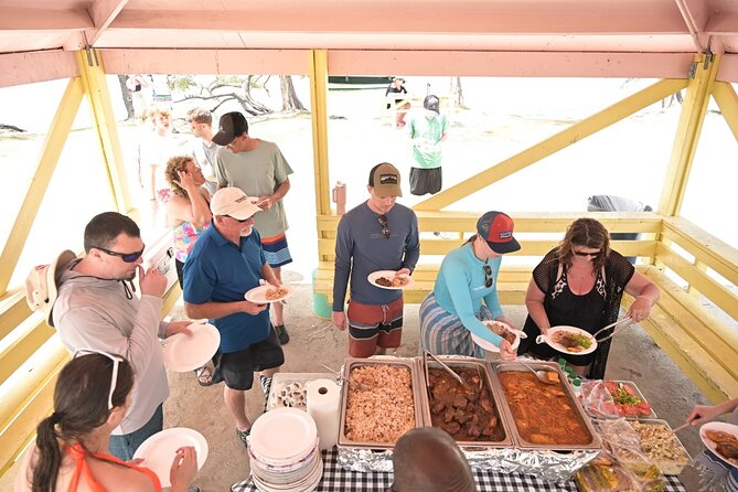 Stingray City and Snorkel Tour With Lunch - Key details at a glance