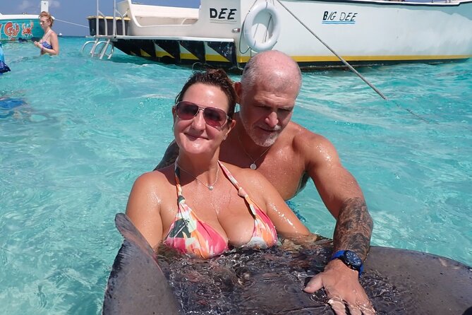 Stingray City Sandbar, Coral Gardens Snorkeling & Star Fish Point - A crew that works with beginners and families